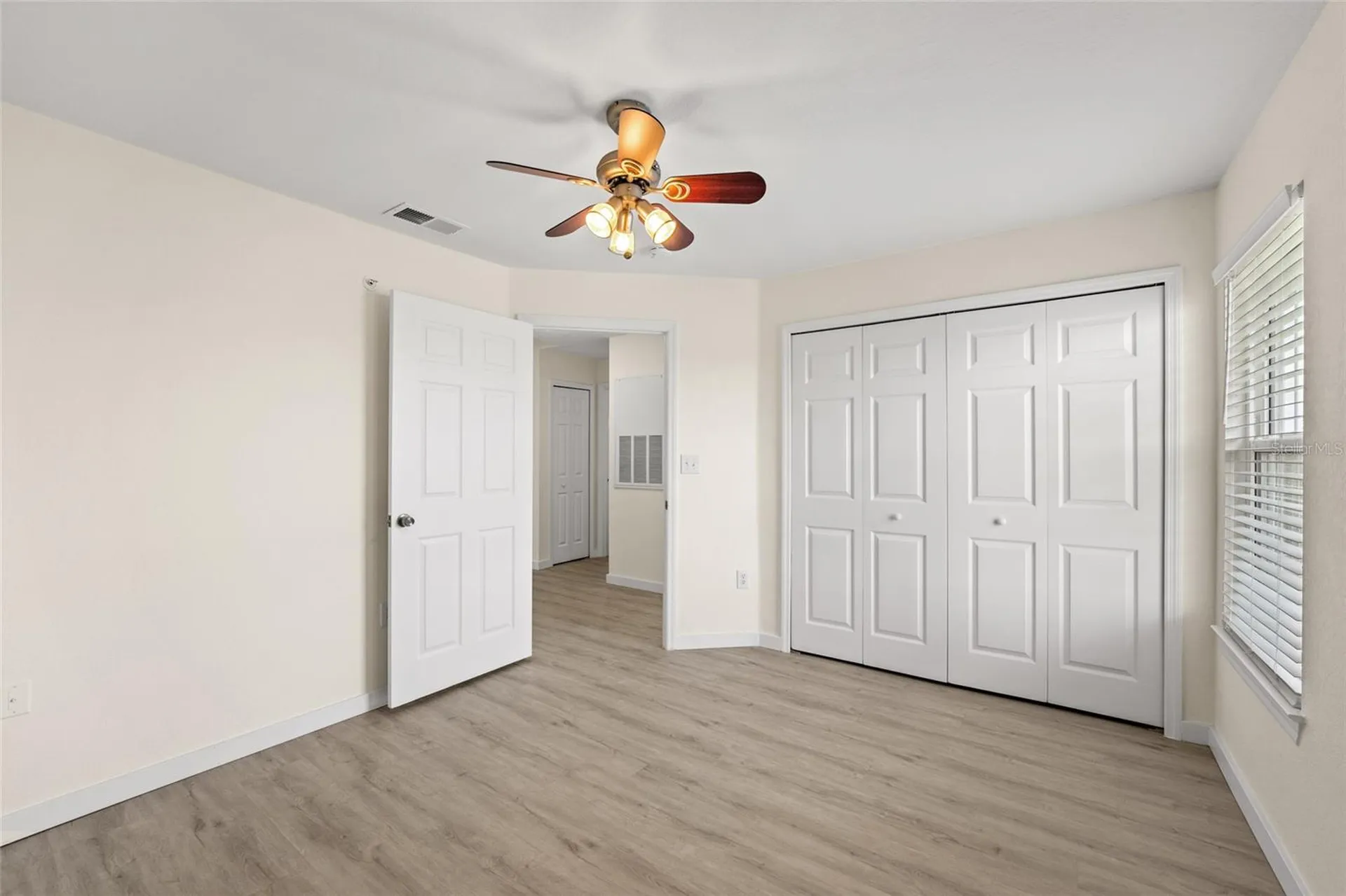 5447 Vineland Road Orlando FL 32811