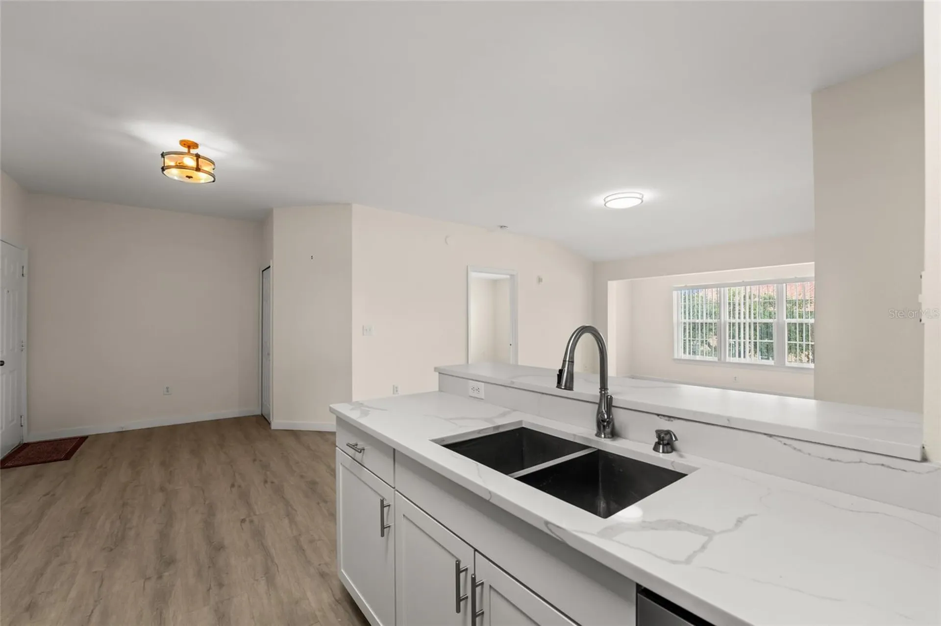5447 Vineland Road Orlando FL 32811