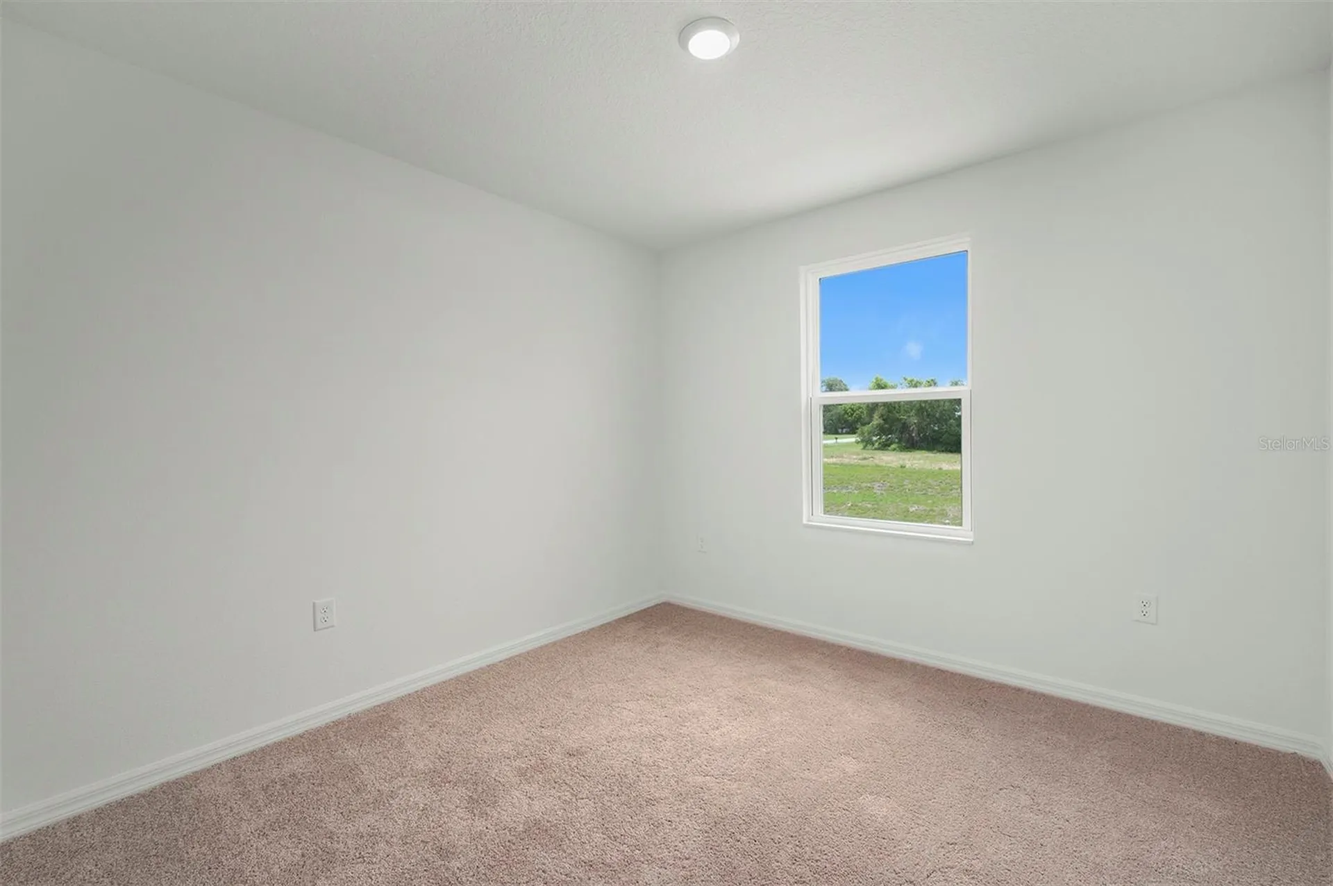 13291 Tula Loop Astatula FL 34705