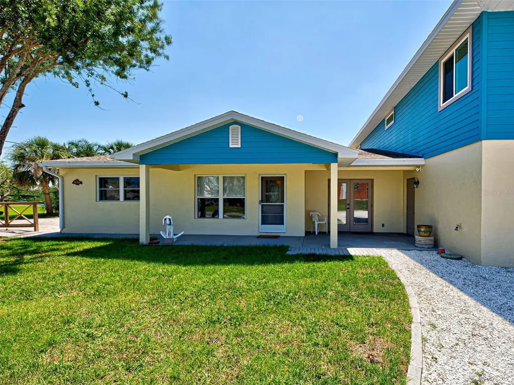 1605 Manor Road Englewood FL 34223