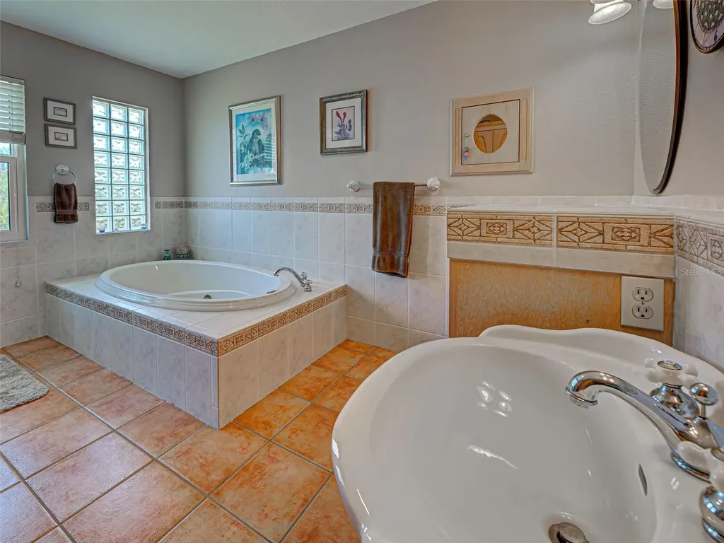 1605 Manor Road Englewood FL 34223