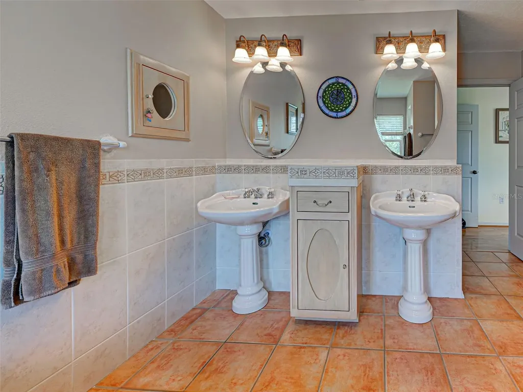 1605 Manor Road Englewood FL 34223