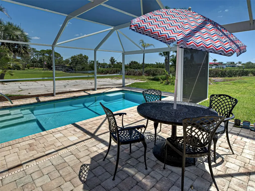1605 Manor Road Englewood FL 34223