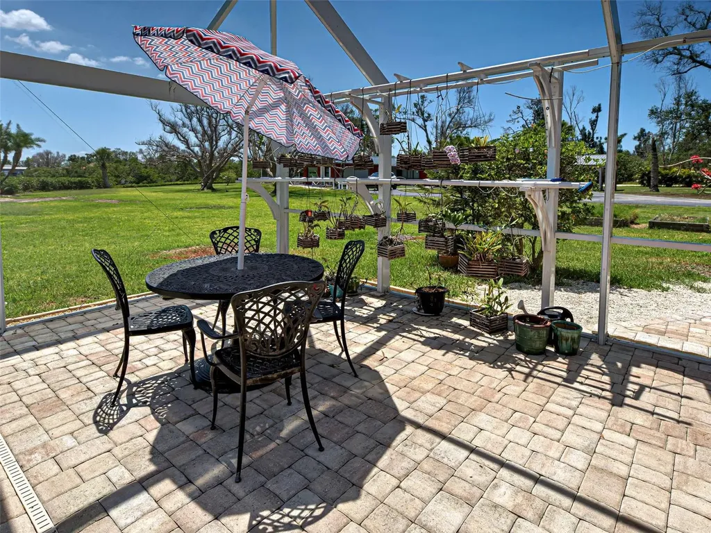1605 Manor Road Englewood FL 34223