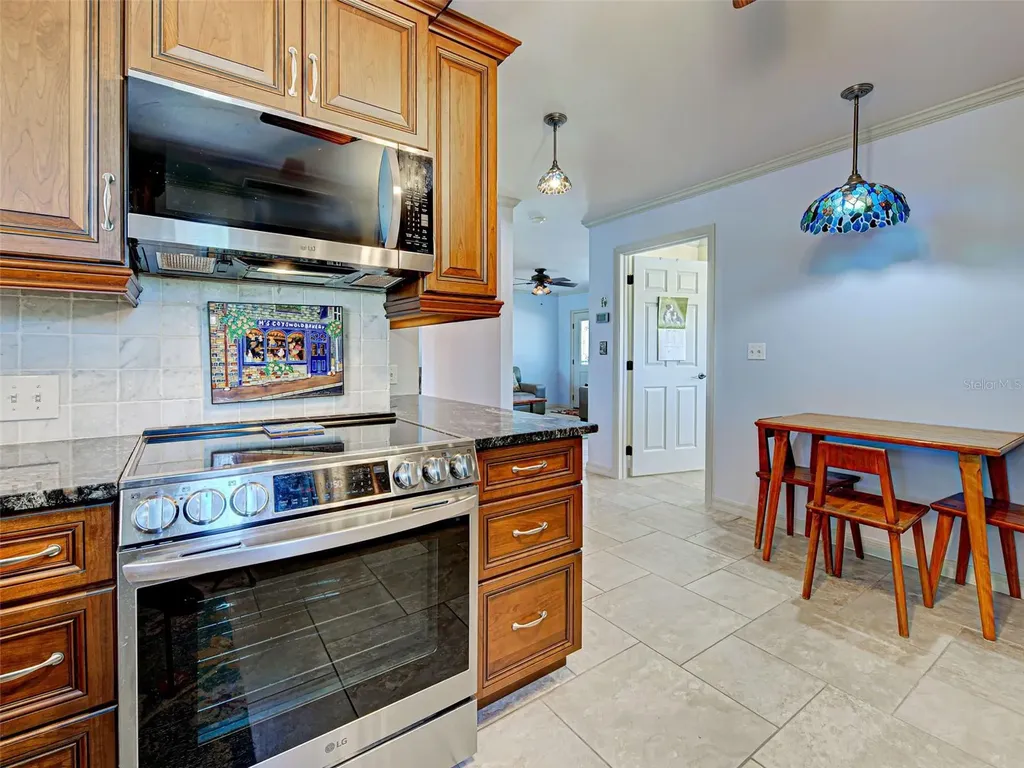 1605 Manor Road Englewood FL 34223