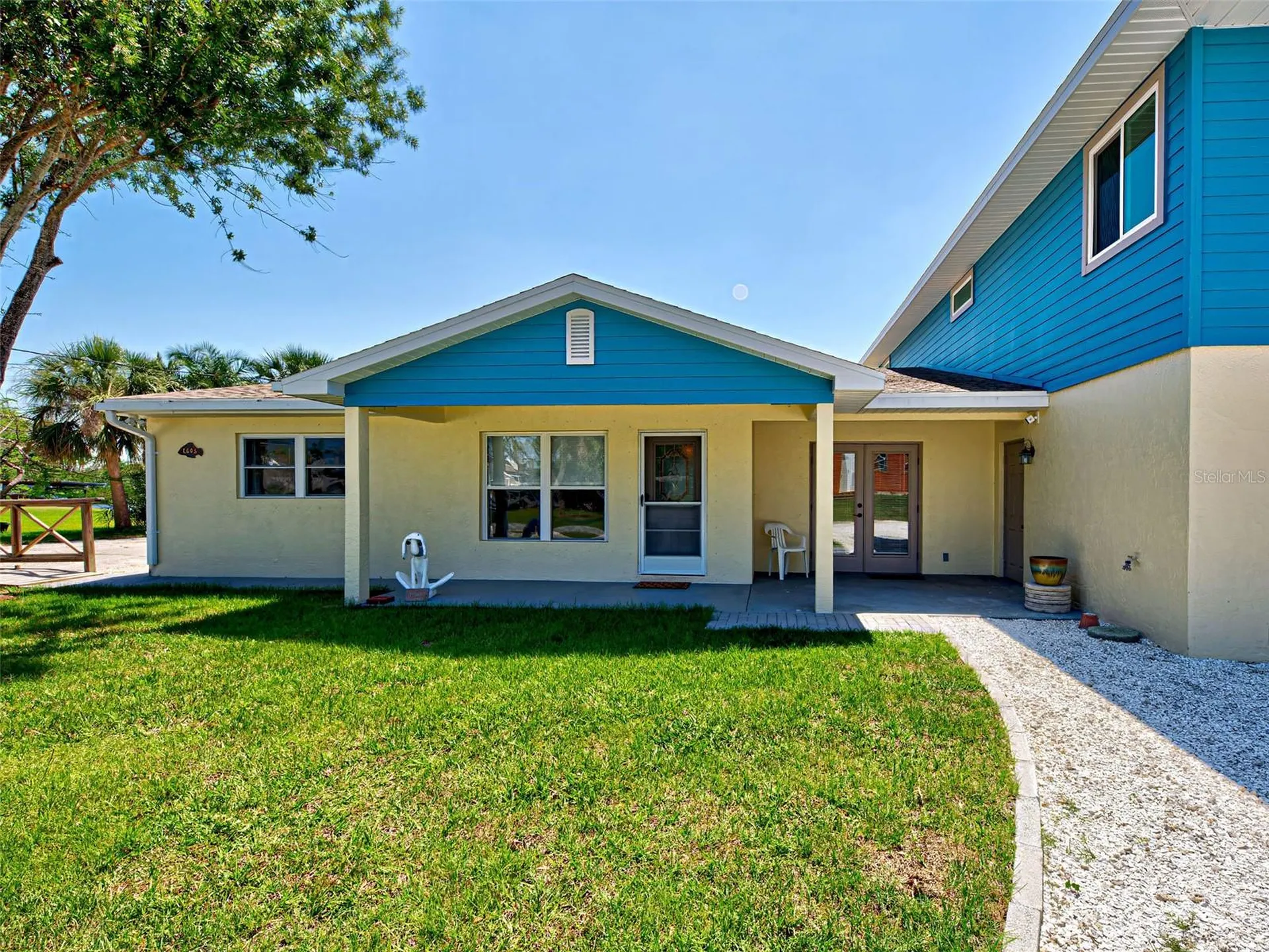 1605 Manor Road Englewood FL 34223
