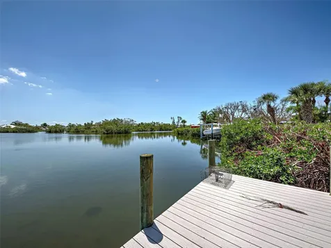 1605 Manor Road Englewood FL 34223