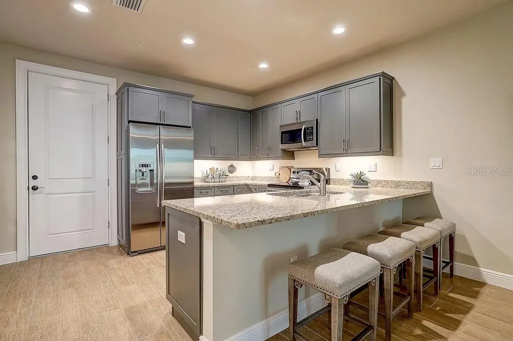 525 N Orange Avenue Sarasota FL 34236