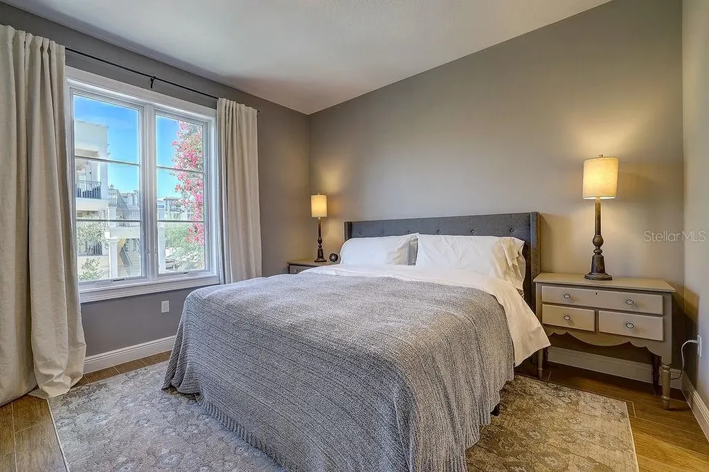 525 N Orange Avenue Sarasota FL 34236