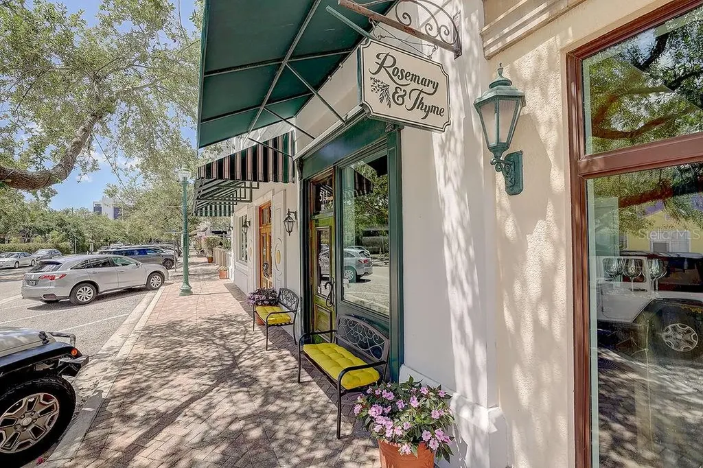 525 N Orange Avenue Sarasota FL 34236