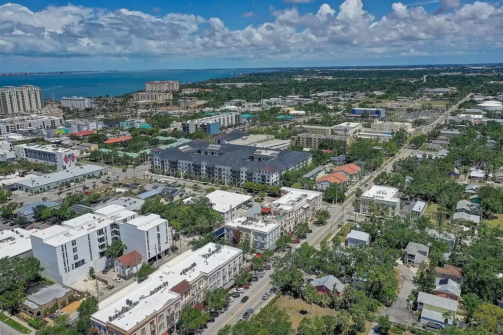 525 N Orange Avenue Sarasota FL 34236