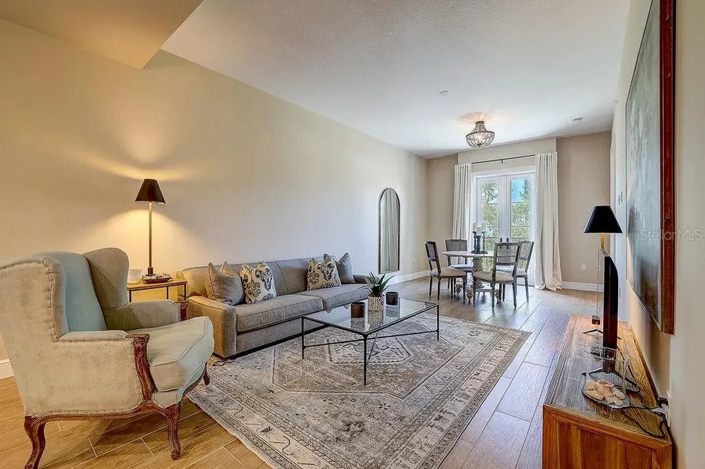 525 N Orange Avenue Sarasota FL 34236