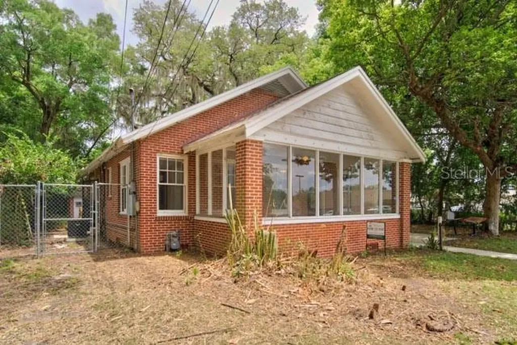 113 NW 11th Street Gainesville FL 32601