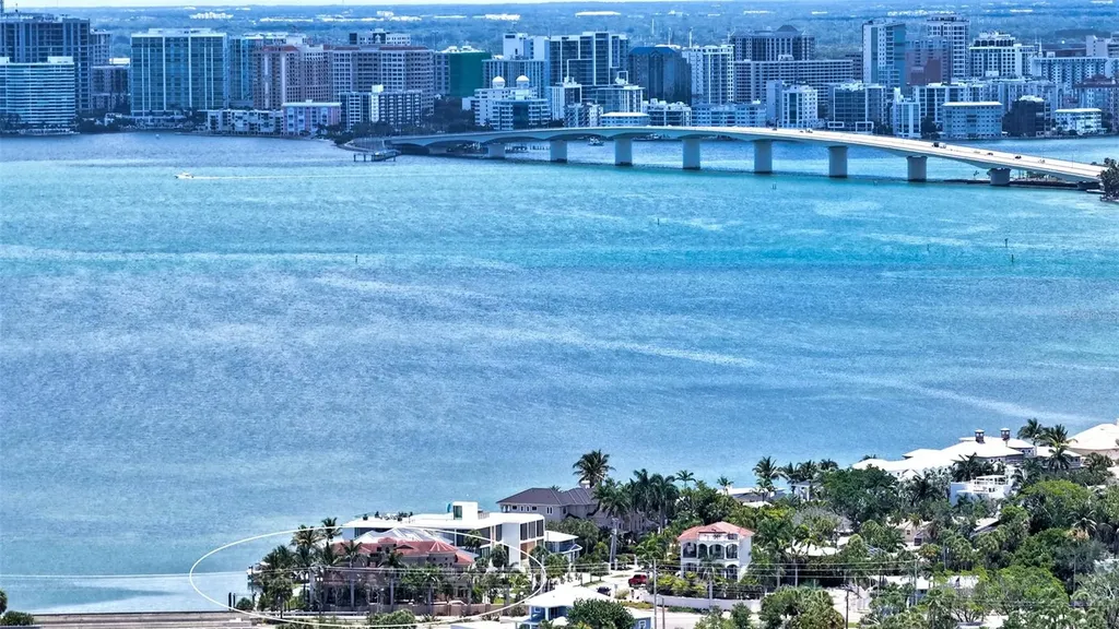 290 N Washington Drive Sarasota FL 34236