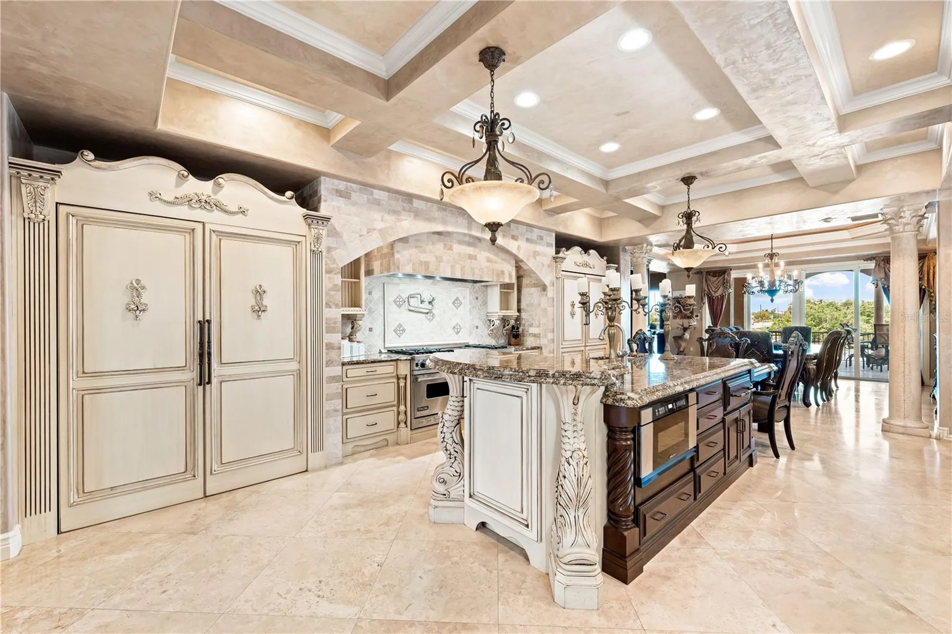 290 N Washington Drive Sarasota FL 34236