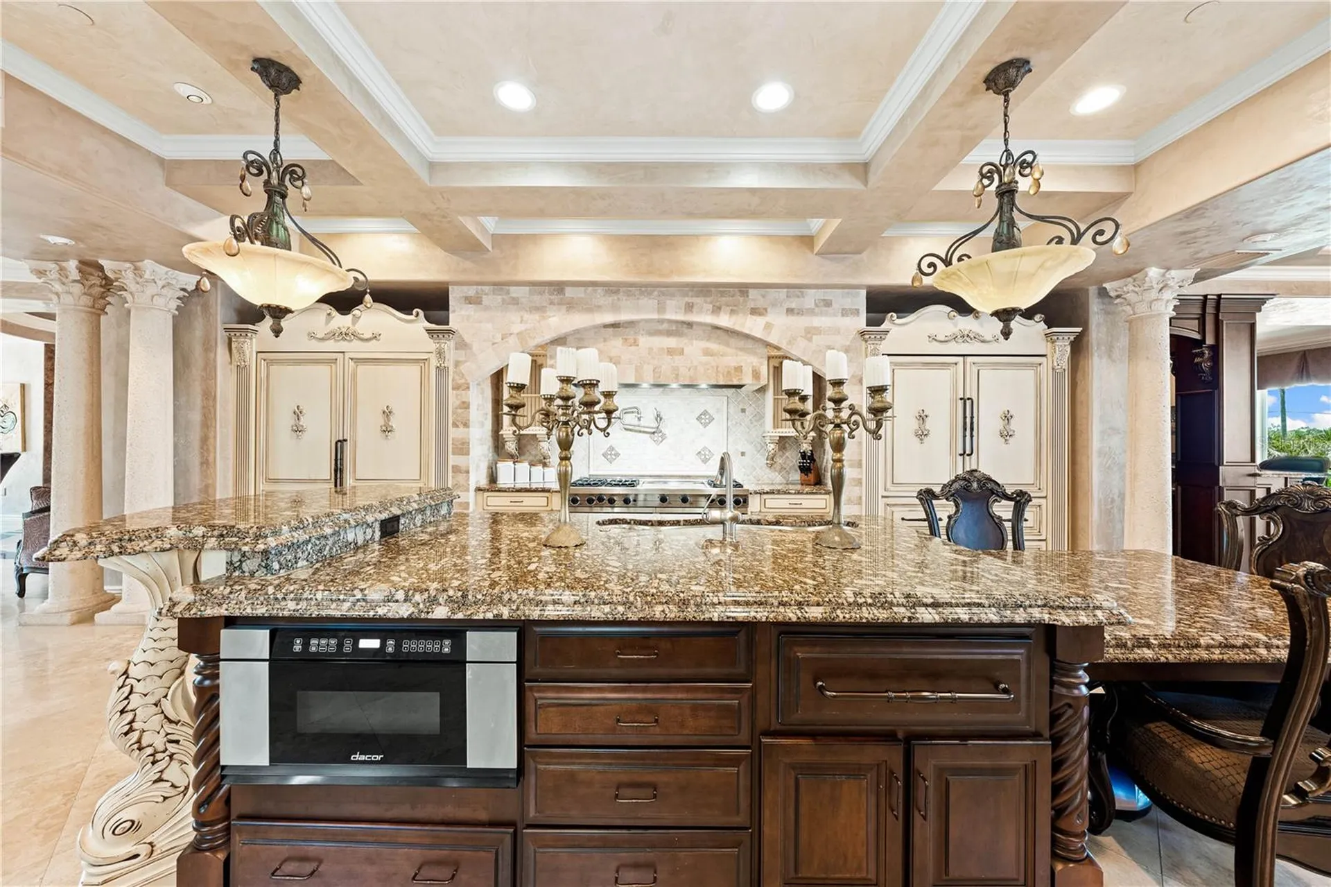 290 N Washington Drive Sarasota FL 34236