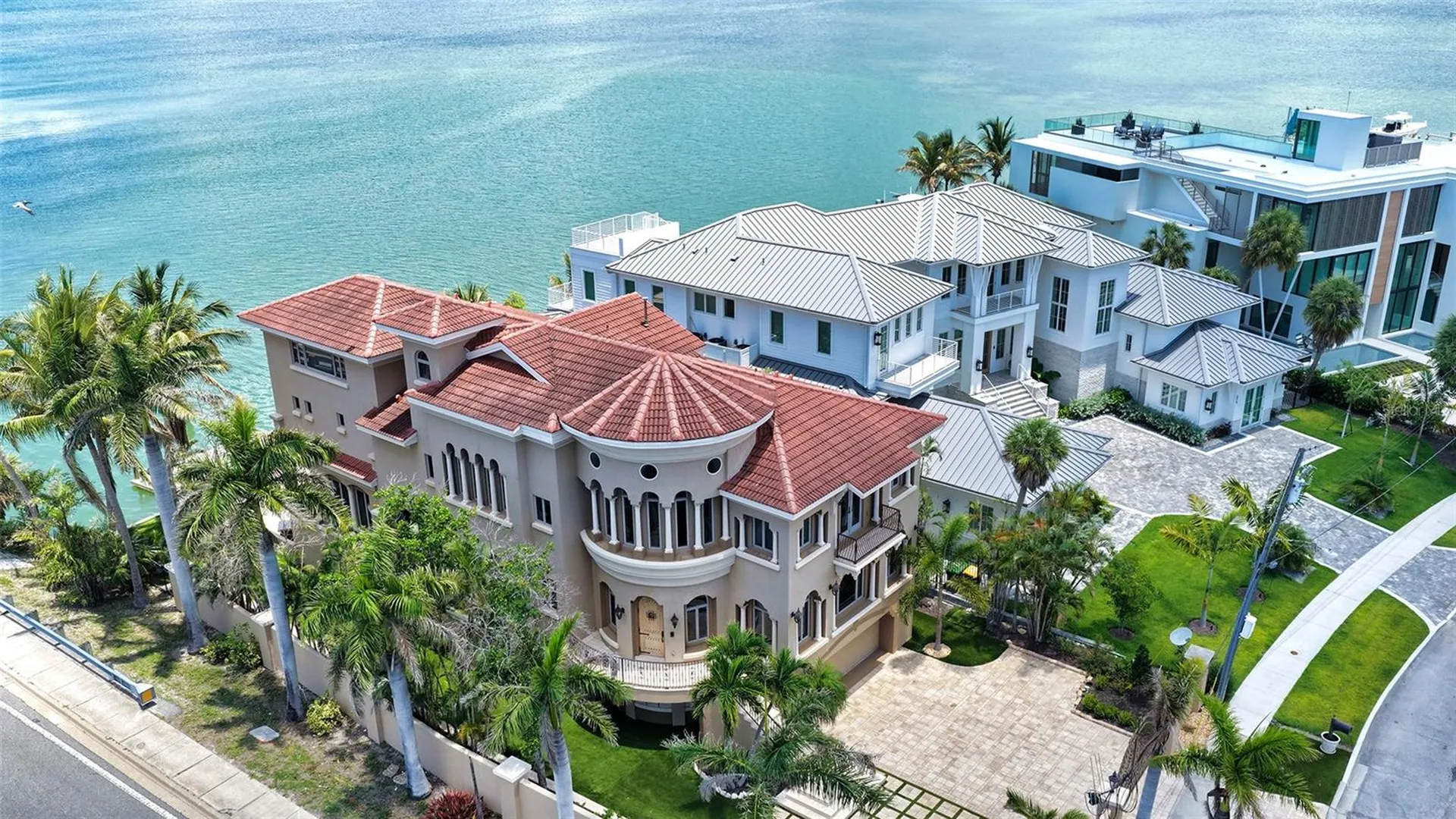 290 N Washington Drive Sarasota FL 34236