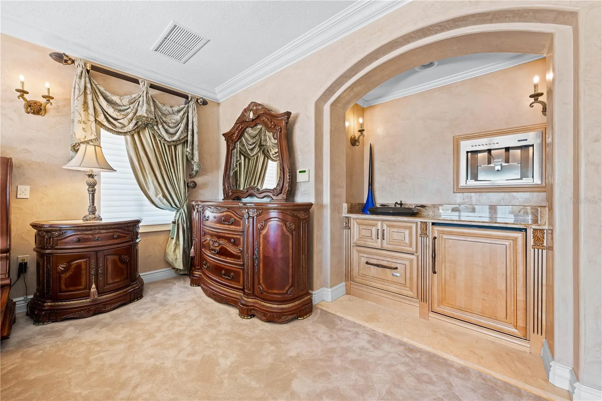 290 N Washington Drive Sarasota FL 34236