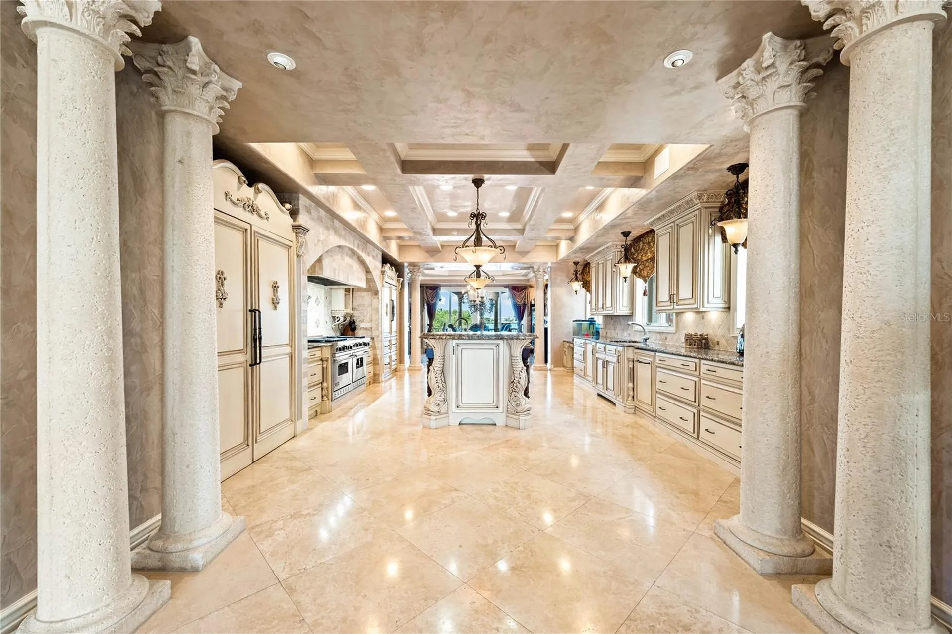 290 N Washington Drive Sarasota FL 34236