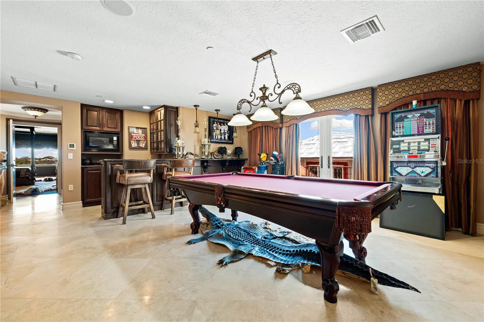 290 N Washington Drive Sarasota FL 34236