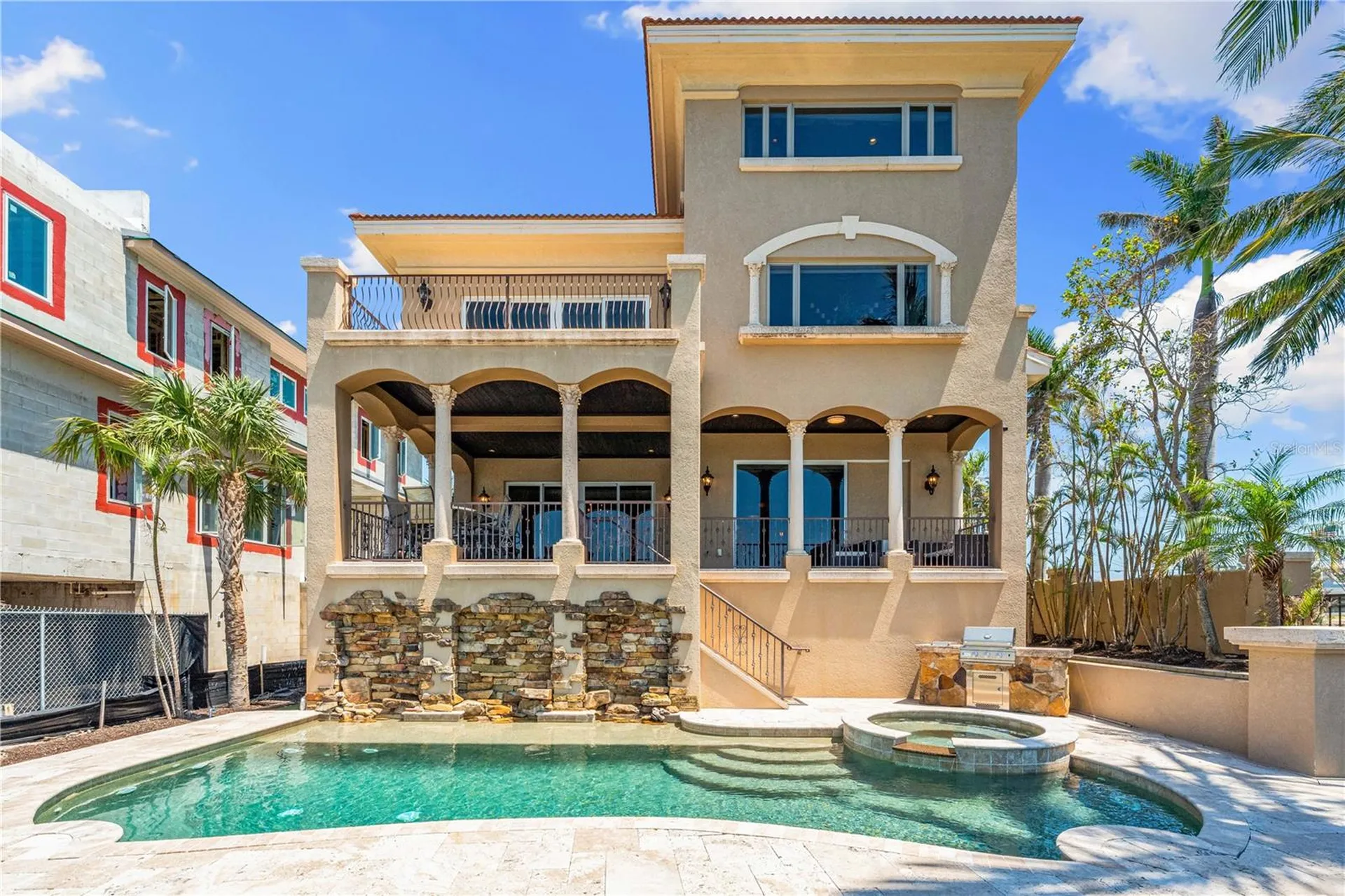 290 N Washington Drive Sarasota FL 34236
