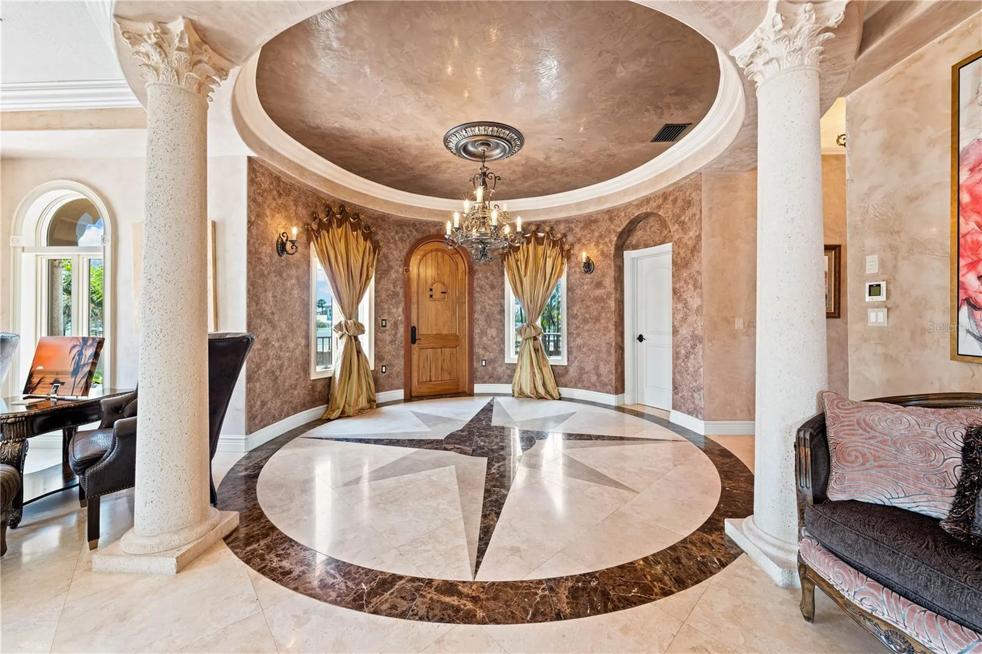 290 N Washington Drive Sarasota FL 34236