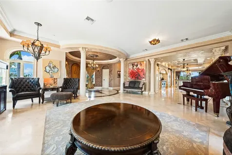 290 N Washington Drive Sarasota FL 34236