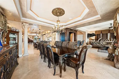 290 N Washington Drive Sarasota FL 34236