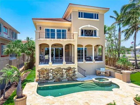 290 N Washington Drive Sarasota FL 34236
