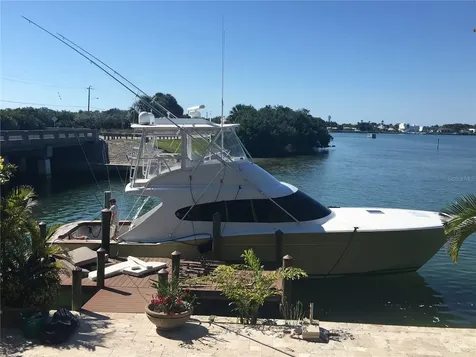 290 N Washington Drive Sarasota FL 34236
