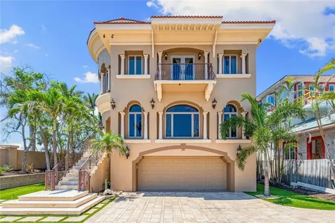 290 N Washington Drive Sarasota FL 34236