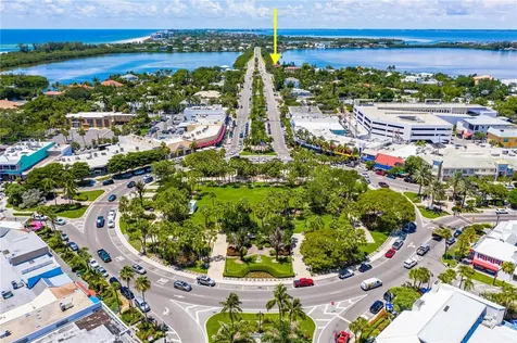 290 N Washington Drive Sarasota FL 34236