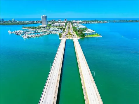 290 N Washington Drive Sarasota FL 34236