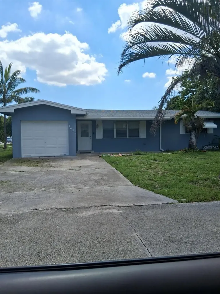 1621 NW 78th Way Hollywood FL 33024