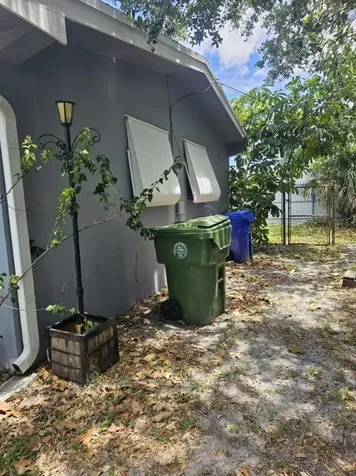 1621 NW 78th Way Hollywood FL 33024