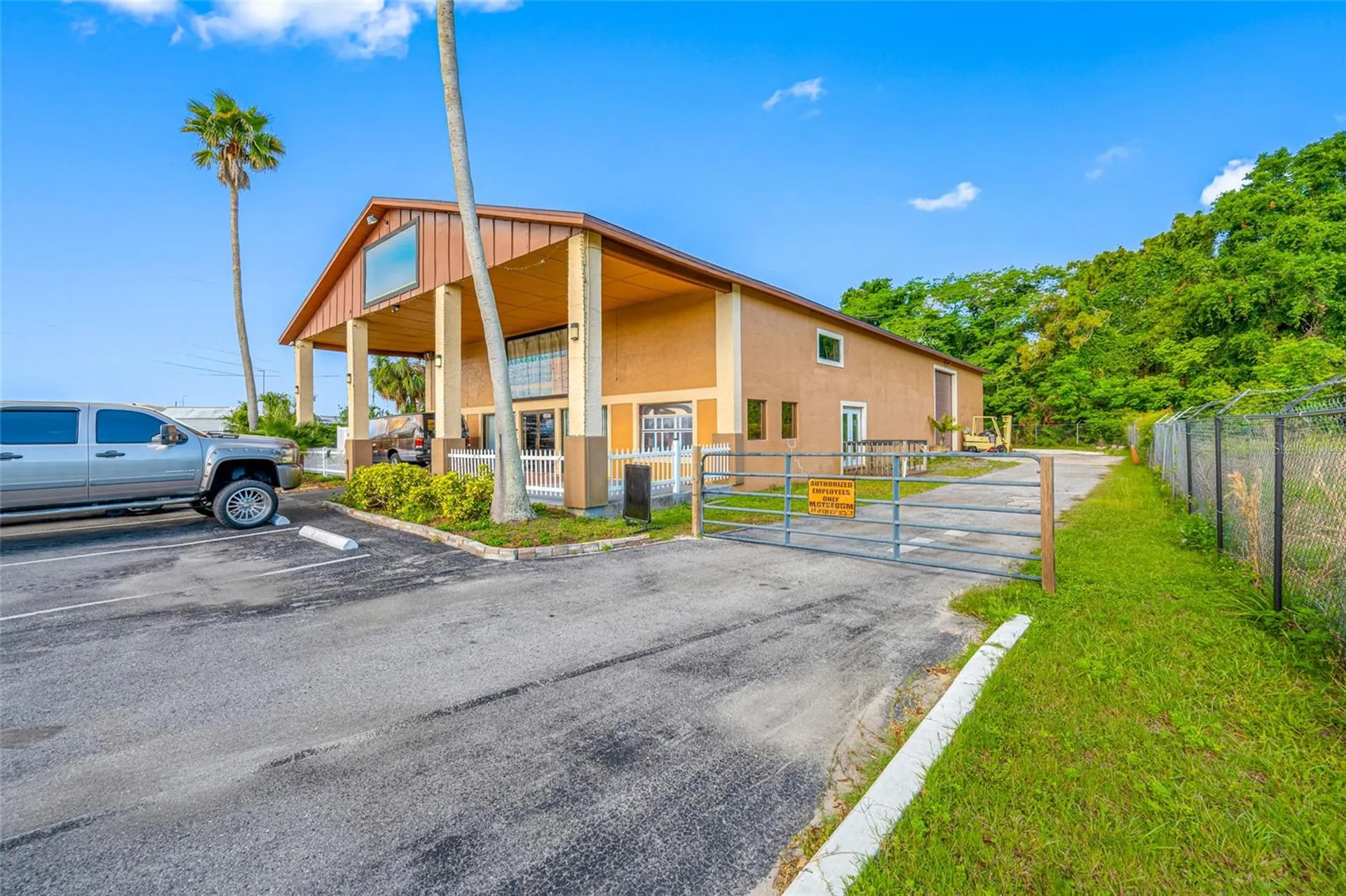 14925 Us Highway 19 Hudson FL 34667