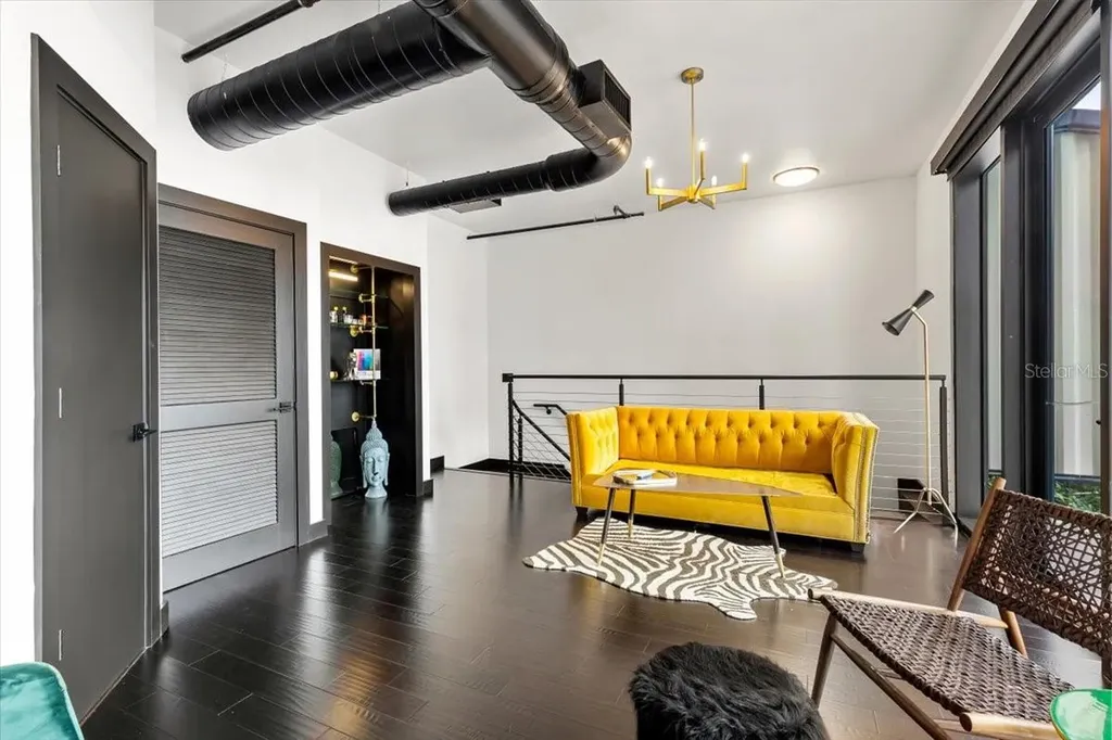 175 S 2nd Street S St Petersburg FL 33701