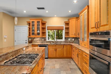 6915 215th Street E Bradenton FL 34211