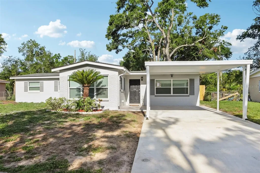 7110 Bonito Street Tampa FL 33617