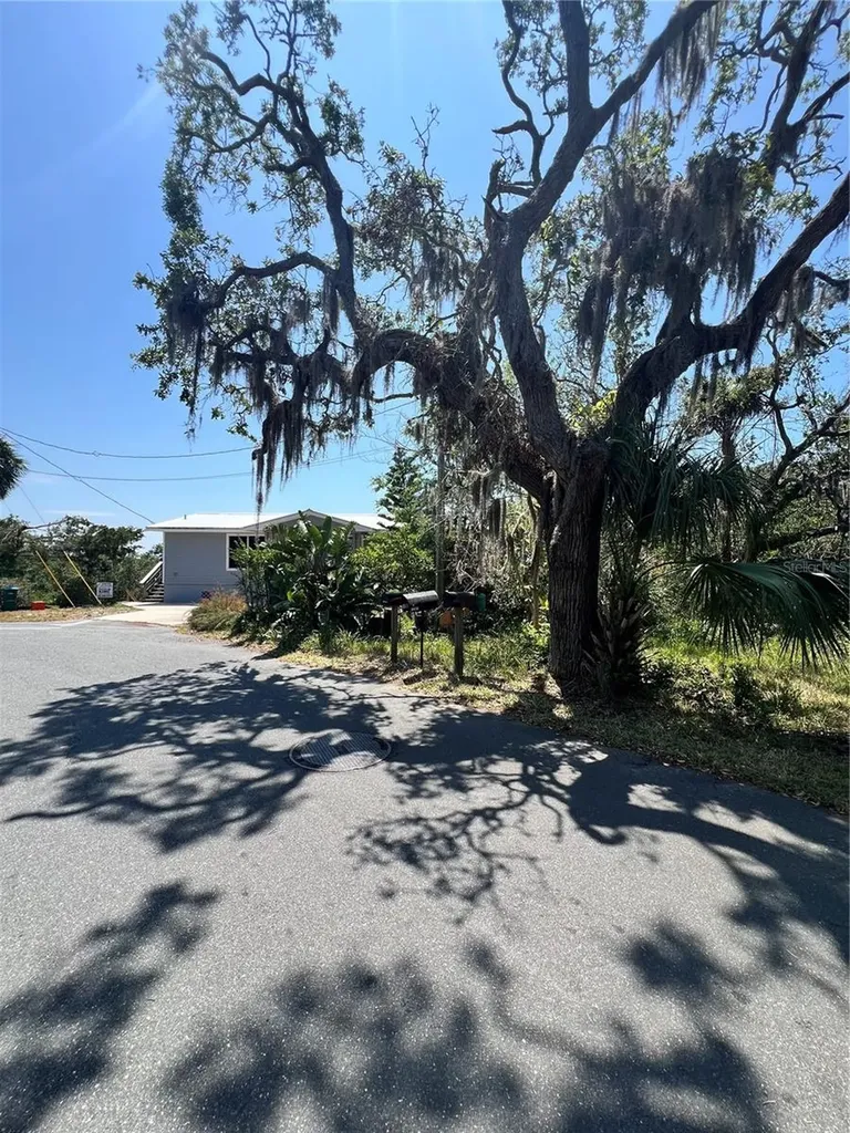 12301 Cedar Street Cedar Key FL 32625