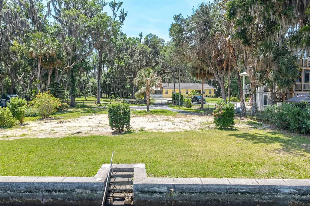 381 NW Magnolia Circle Crystal River FL 34428