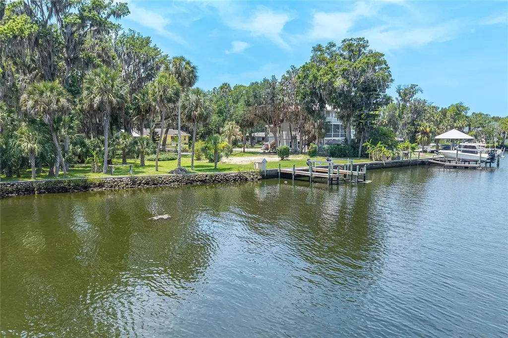 381 NW Magnolia Circle Crystal River FL 34428
