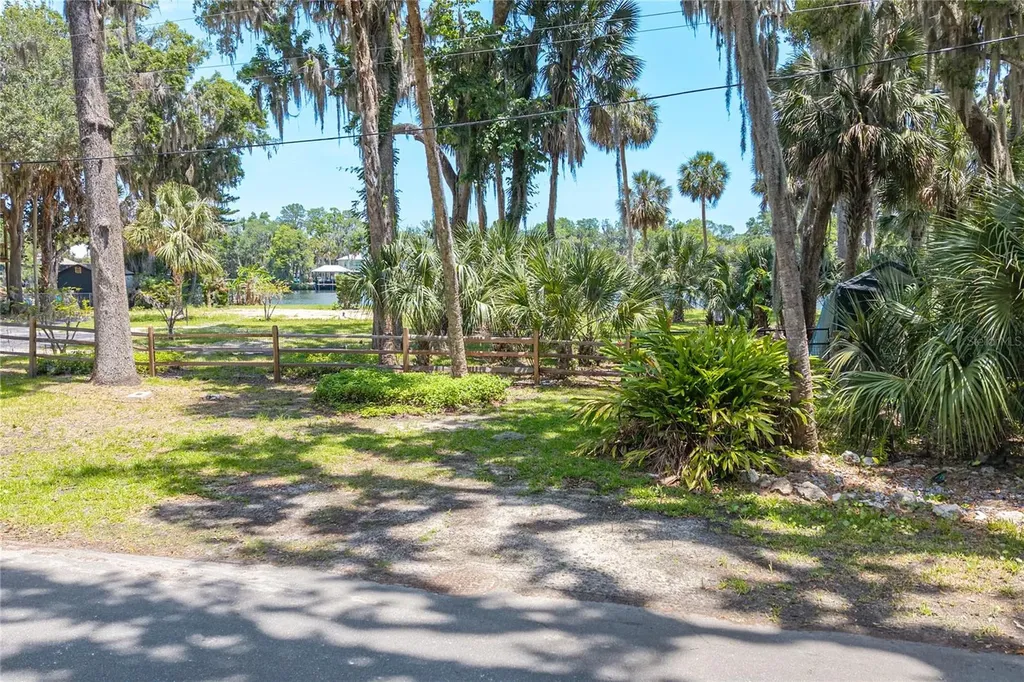 381 NW Magnolia Circle Crystal River FL 34428