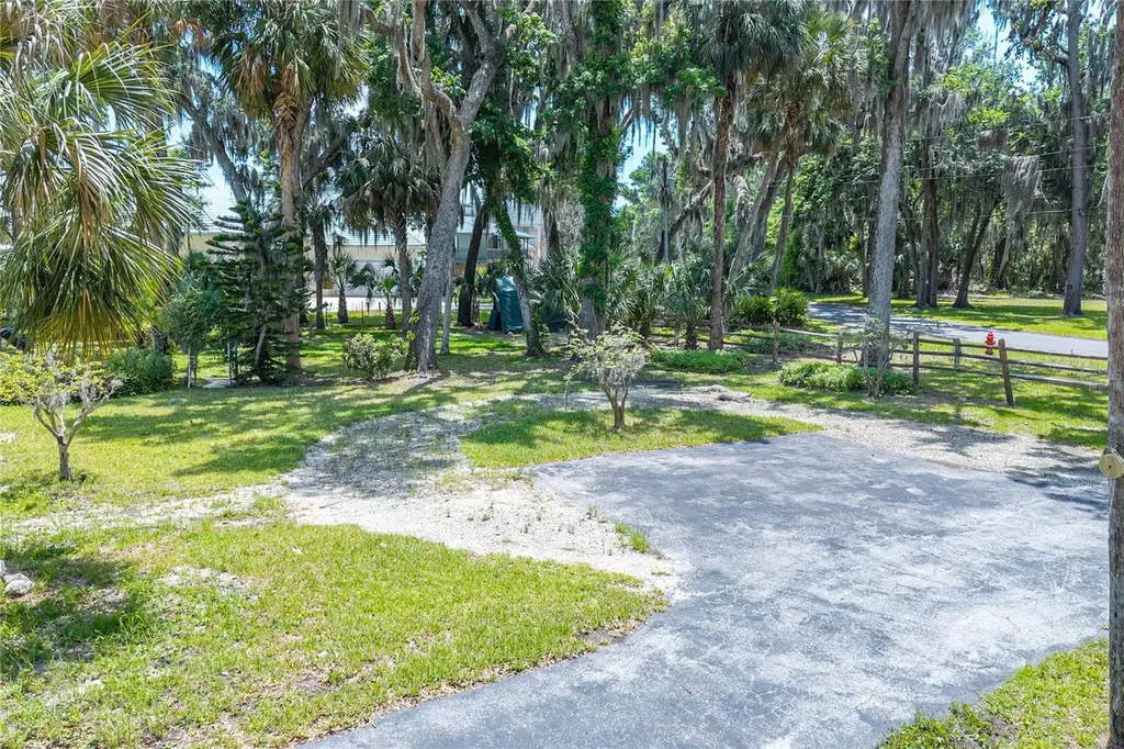 381 NW Magnolia Circle Crystal River FL 34428