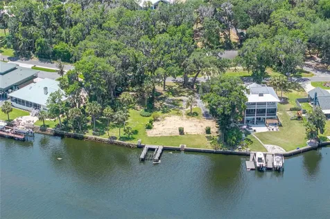 381 NW Magnolia Circle Crystal River FL 34428