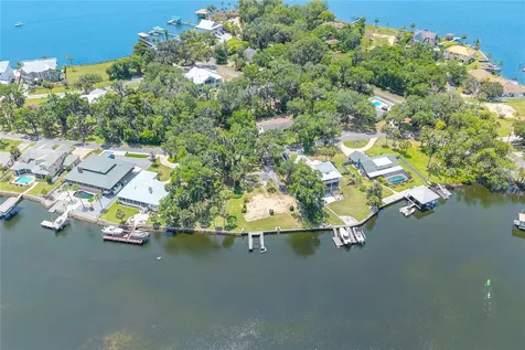 381 NW Magnolia Circle Crystal River FL 34428