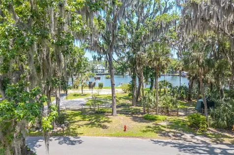 381 NW Magnolia Circle Crystal River FL 34428