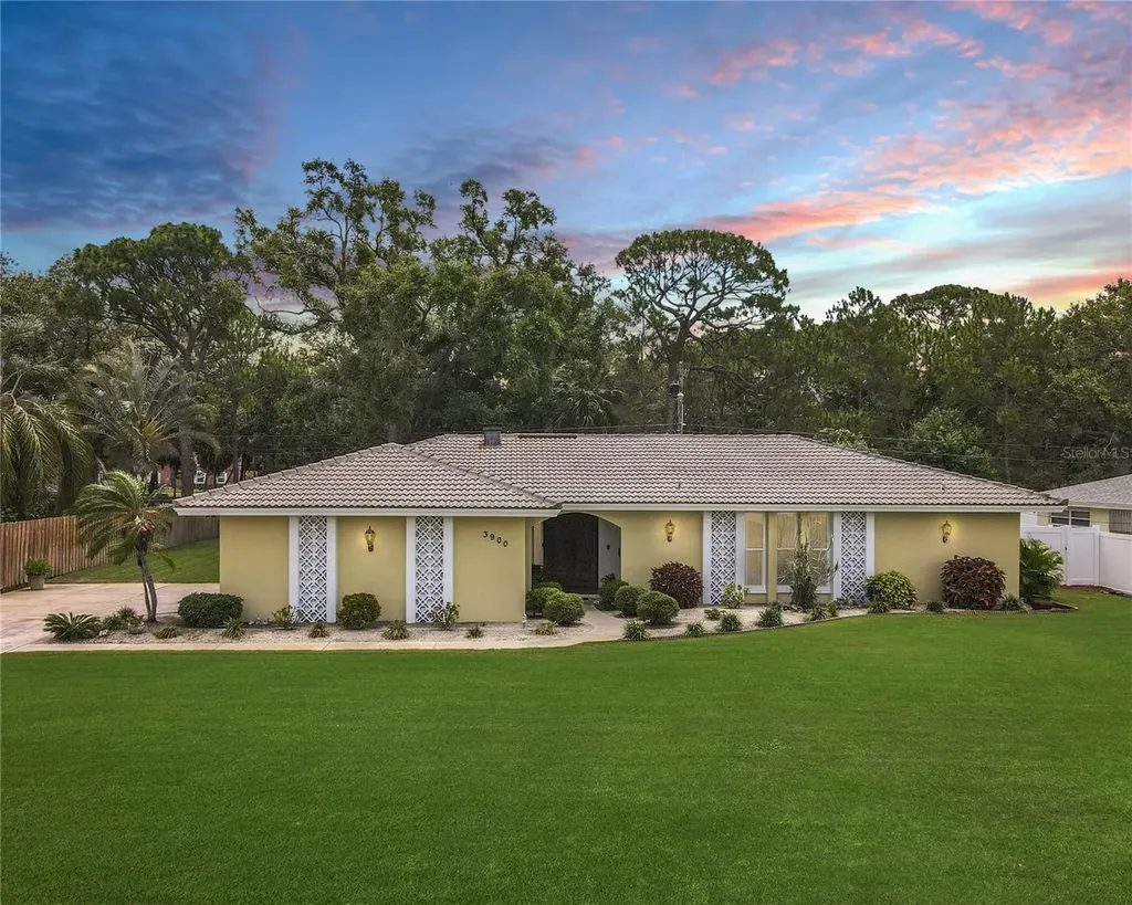 3900 38th Street S St Petersburg FL 33711