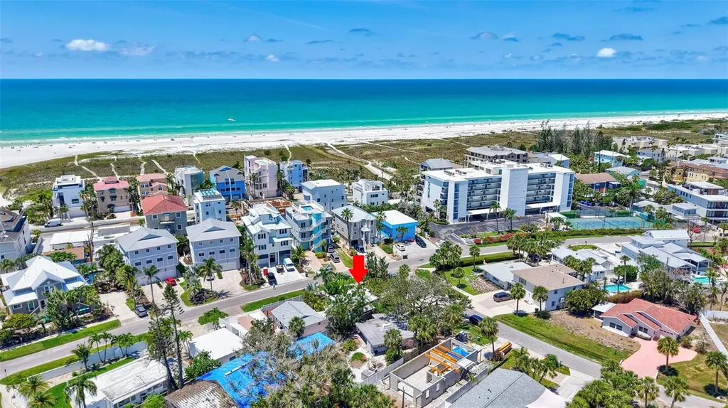 643 Calle Del Otono Sarasota FL 34242