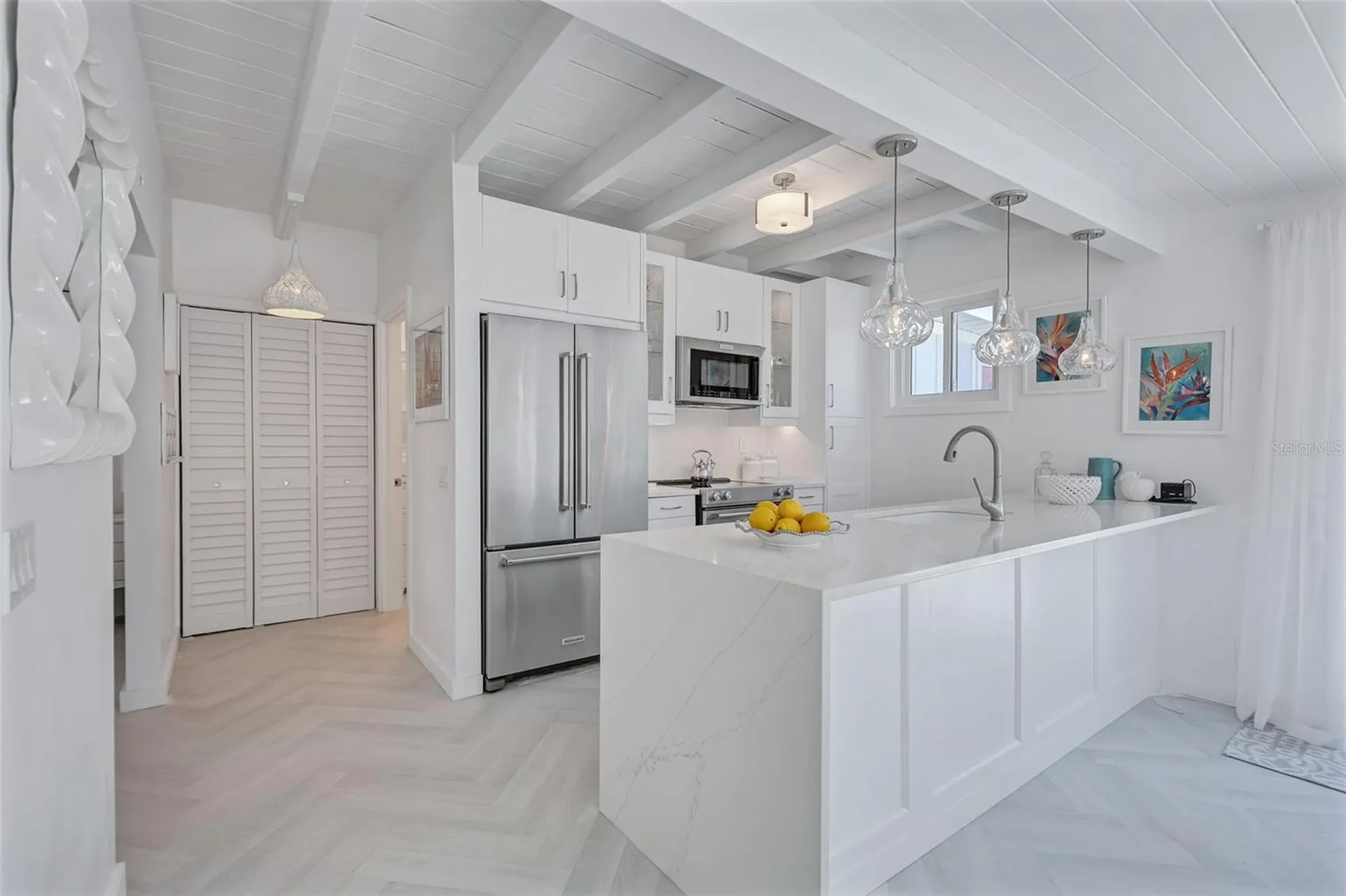 643 Calle Del Otono Sarasota FL 34242